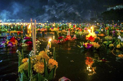  La leggenda di Loy Krathong! Un racconto di speranza, perdono e il potere della natura